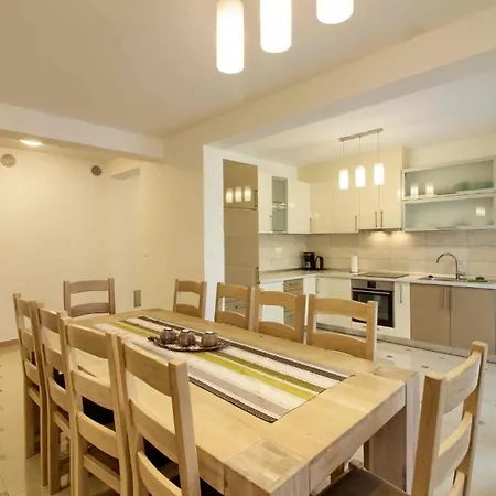 Mit Privatpool Fuer 20 Personen Ca 480 Qm In Banjole, Istrien Istrische Riviera Banjole